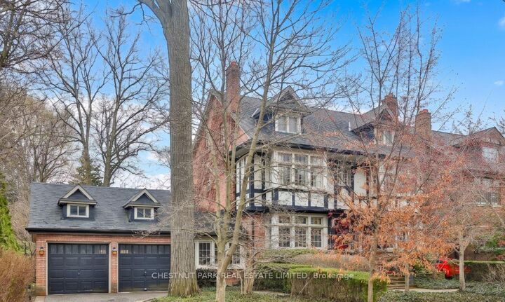 Property Photo: 127 Roxborough Drive ON M4W 1X5