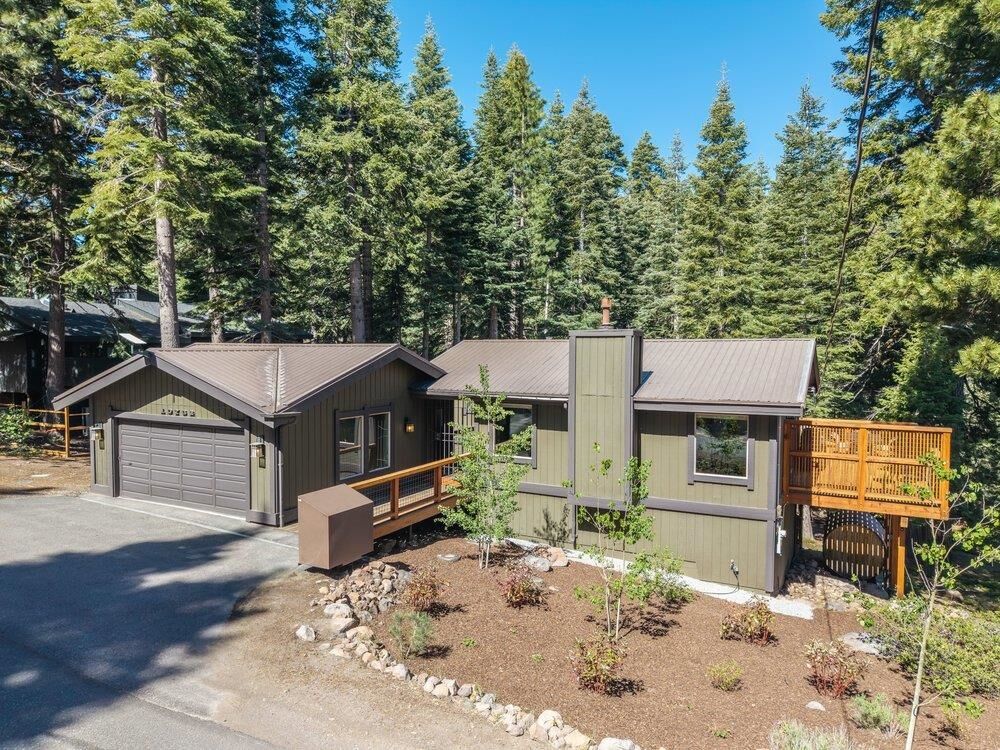 Property Photo: 10762 Ponderosa Drive CA 96161
