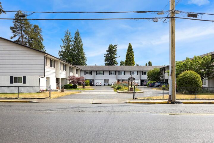 Property Photo:  1030 Trunk Rd #12  BC V9L 2S2 