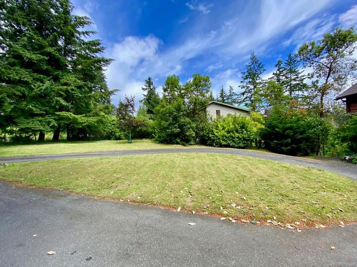 Property Photo: 131 Pallot Way BC V8K 2M5