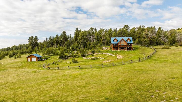 Property Photo:  18 High Meadow Rd  WY 82834 