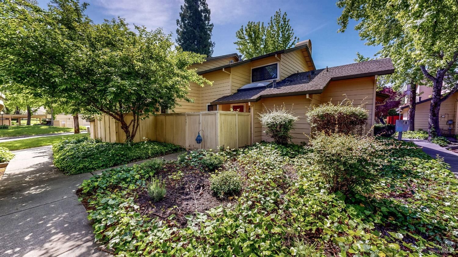 Property Photo:  2403 Woodlake Drive  CA 95405 