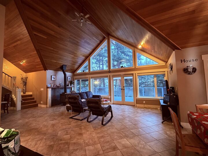 5393 Sans Souci Road — photo 1