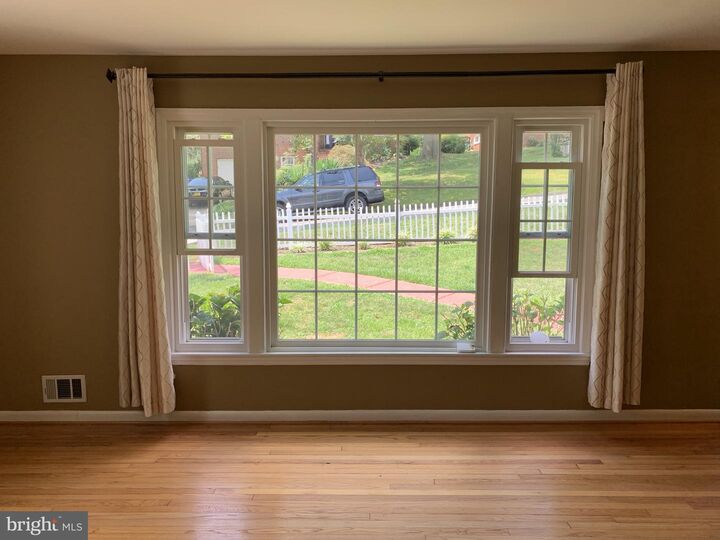 Property Photo:  3001 S Grant Street  VA 22202 