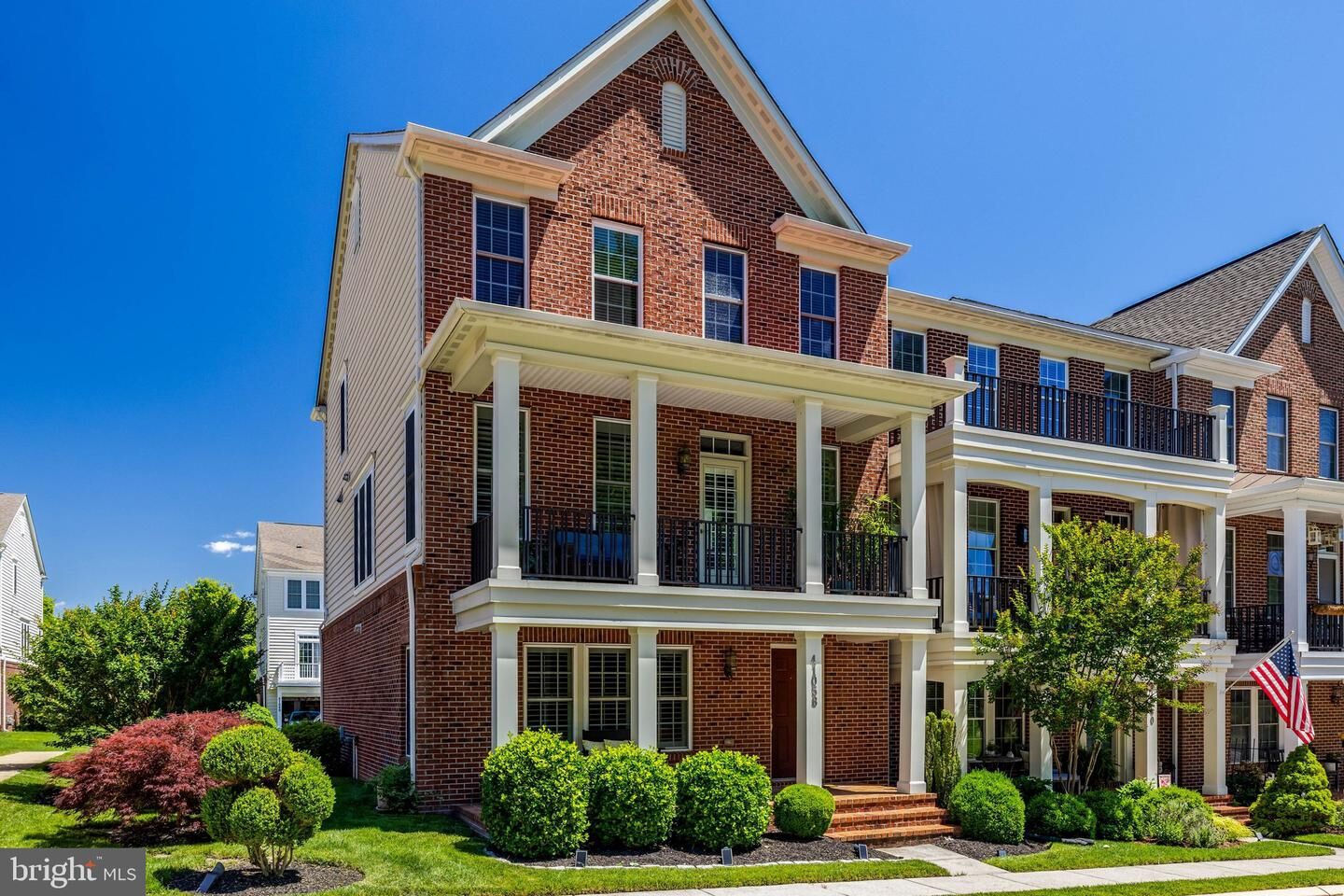 Property Photo: 41058 Dorati Square VA 20175