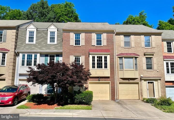 Property Photo: 154 Washington Street VA 22125
