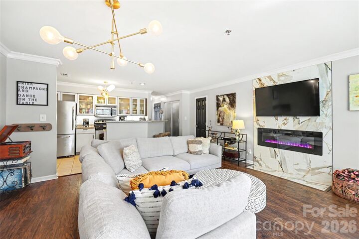 Property Photo:  517 N Graham Street 2D  NC 28202 