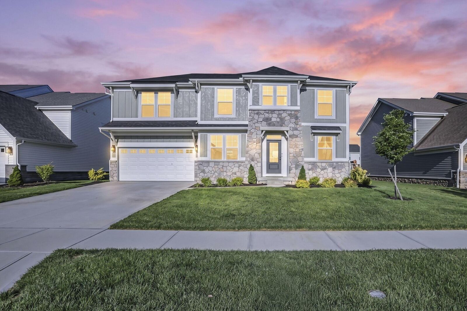 Property Photo: 6076 Honey Farm Way OH 43123