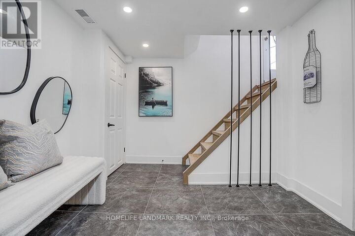 Property Photo:  304 Kerswell Drive Lower 2  ON L4C 2X2 