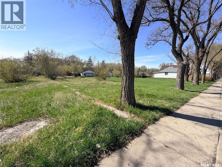 Property Photo:  1272 Retallack Street  SK S4T 2H7 