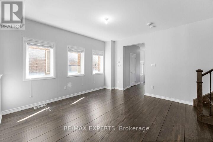 Property Photo:  300 Remembrance Road  ON L7A 0G4 