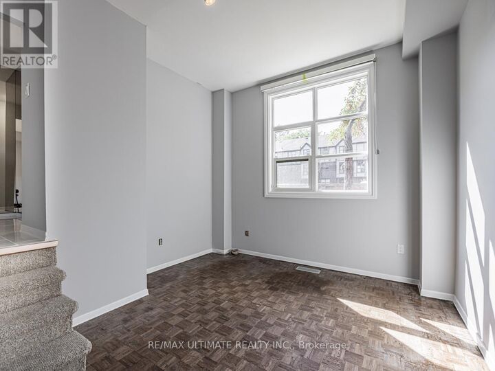 Property Photo:  525 Balliol Street 17  ON M4S 1E1 