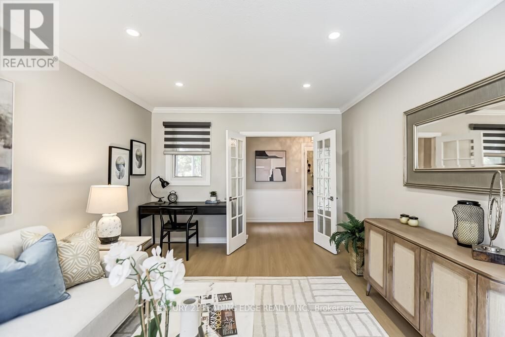 Property Photo: 92 Drakefield Road ON L3P 1H1