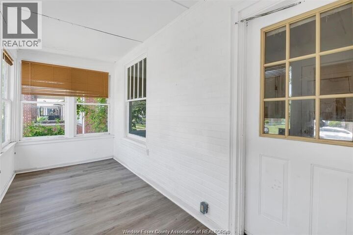 Property Photo: 329 Randolph Avenue Room 1 ON N9B 2T4