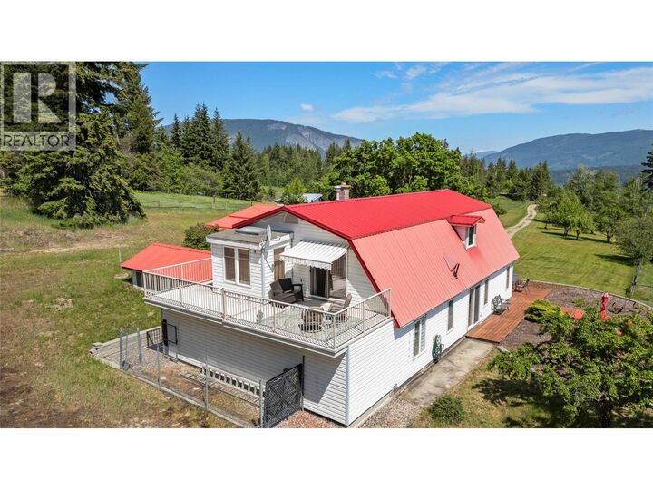 Property Photo: 5641 50 Street Northwest BC V1E 3A6