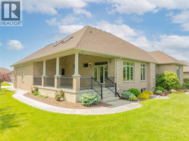 Property Photo:  748 Norman Street West  ON N0N 1T0 