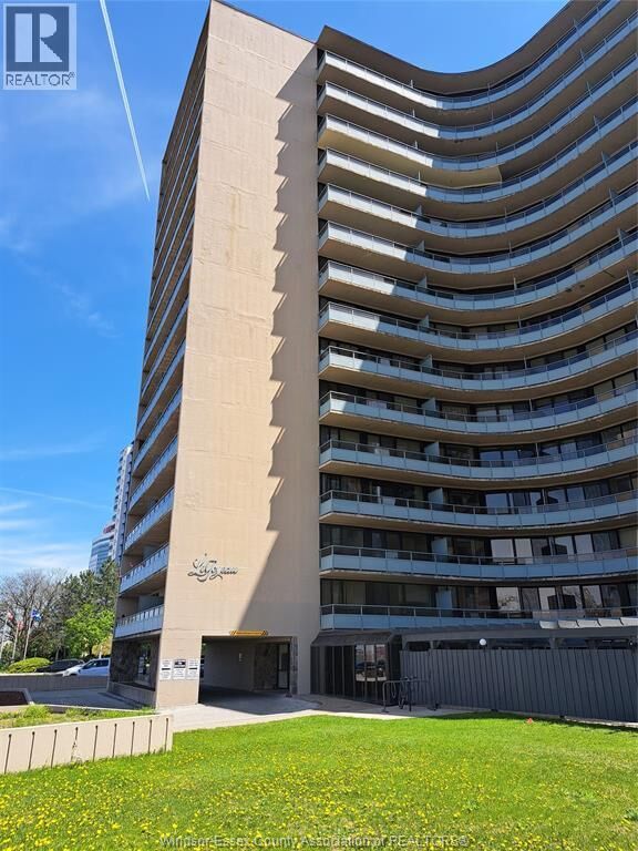 Property Photo:  111 Riverside Drive East 808  ON N9A 2S6 