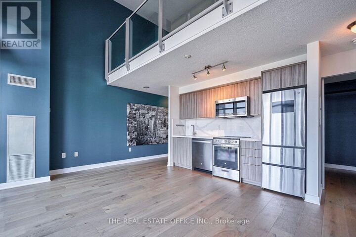 Property Photo:  15 Fort York Boulevard 3905  ON M5V 3Y4 