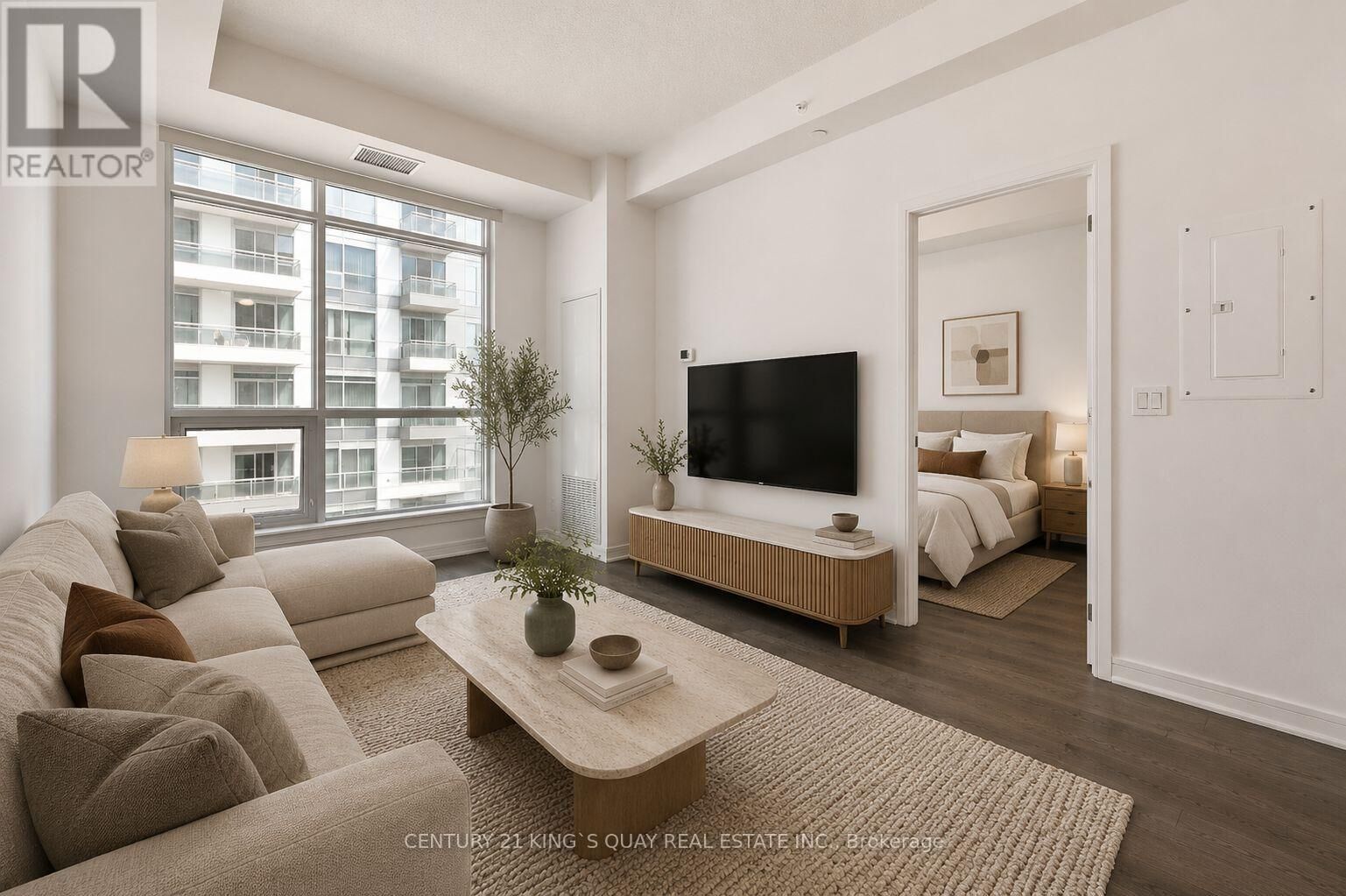 Property Photo: 9199 Yonge Street Se811 ON L4C 1H7