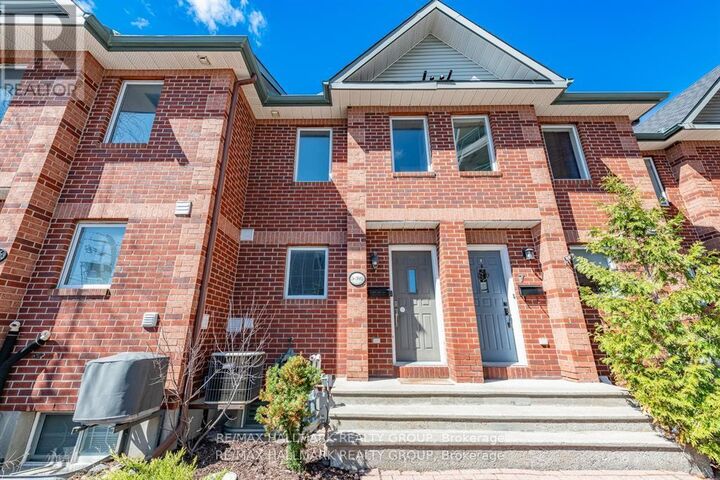 Property Photo:  5-395 Bell Street South  ON K1S 4K5 