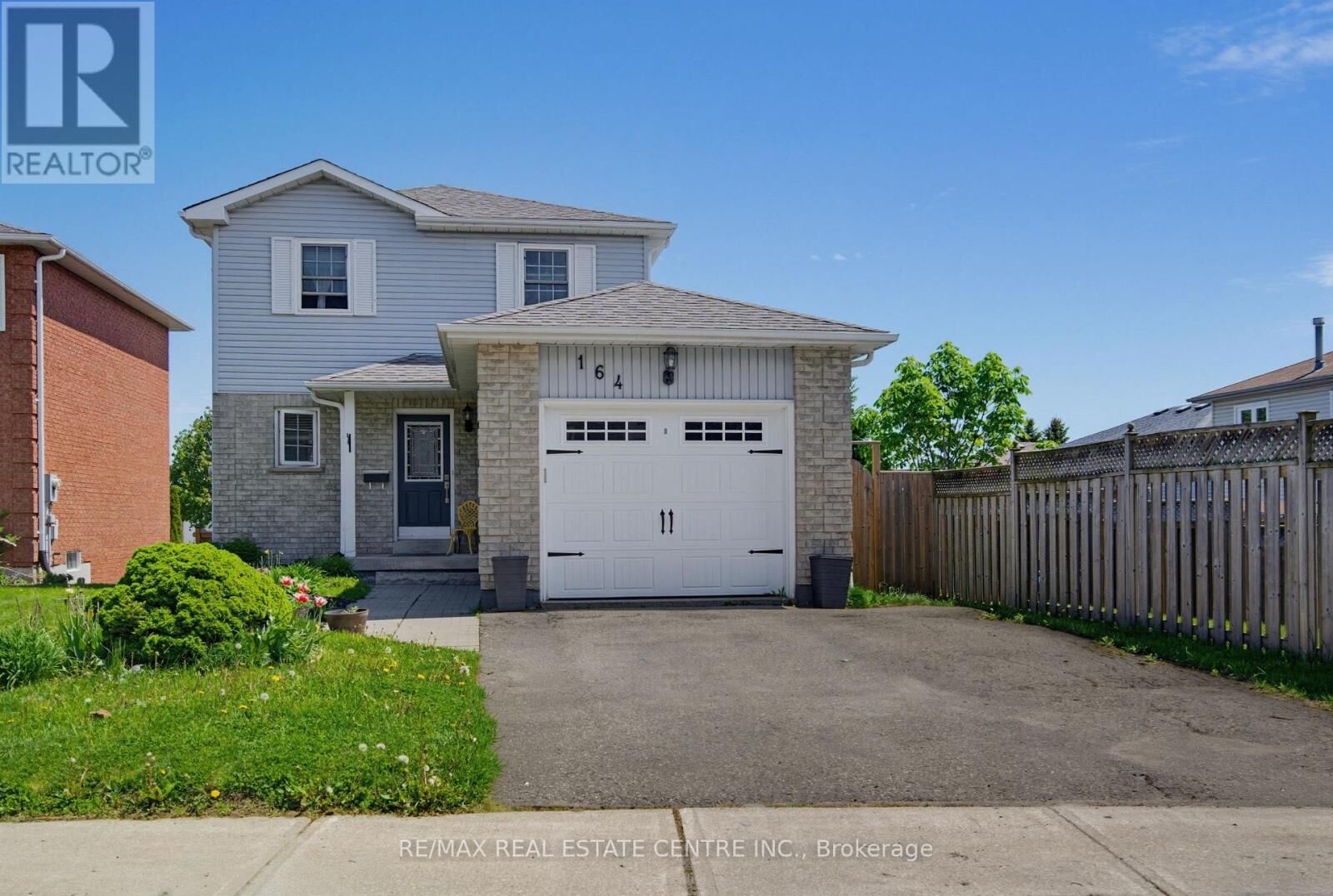 Property Photo:  164 Courtney Crescent  ON L9W 4S4 