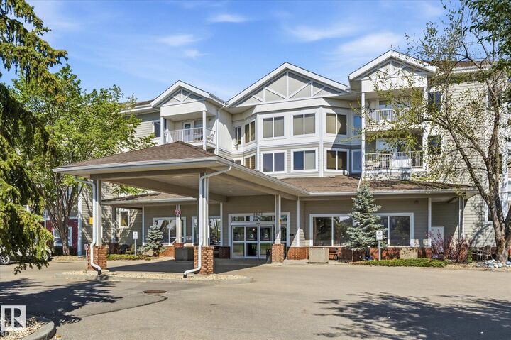 Property Photo: 8802 Southfort Drive 230 AB T8L 4R6
