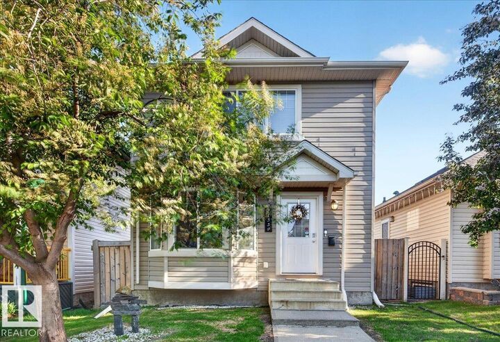 Property Photo:  21339 91 Avenue NW  AB T5T 6Y9 