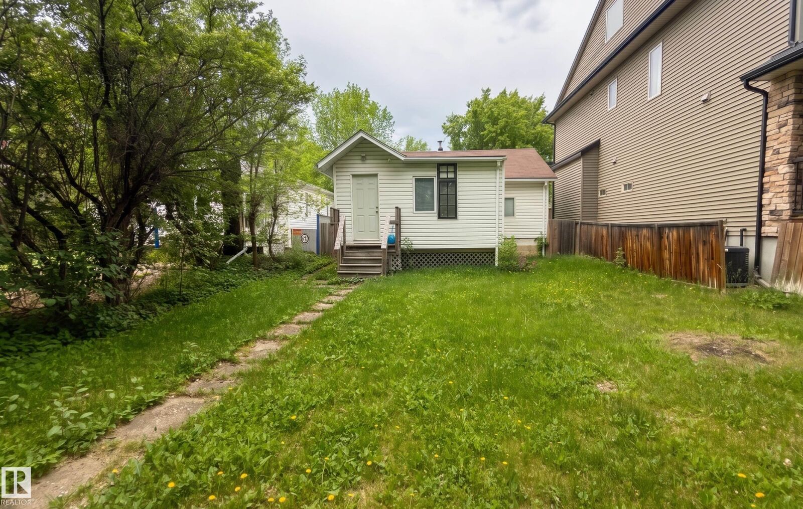 Property Photo: 10226 148 Street NW AB T5N 3G4