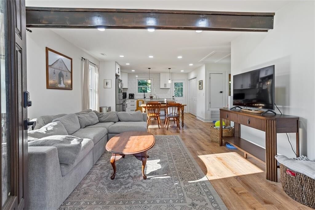 Property Photo:  172 Jasper Street  GA 30139 