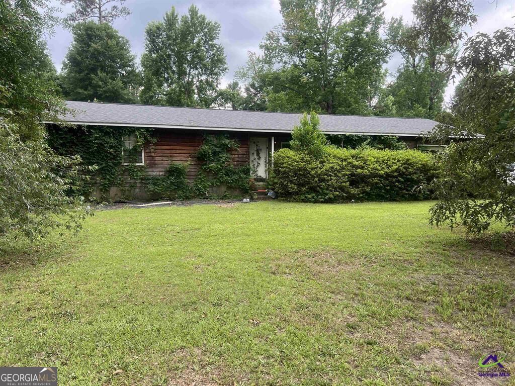 Property Photo:  5516 Janeru Circle  GA 31216 
