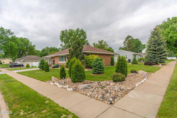 Property Photo: 1110 1st Street N ND 58501