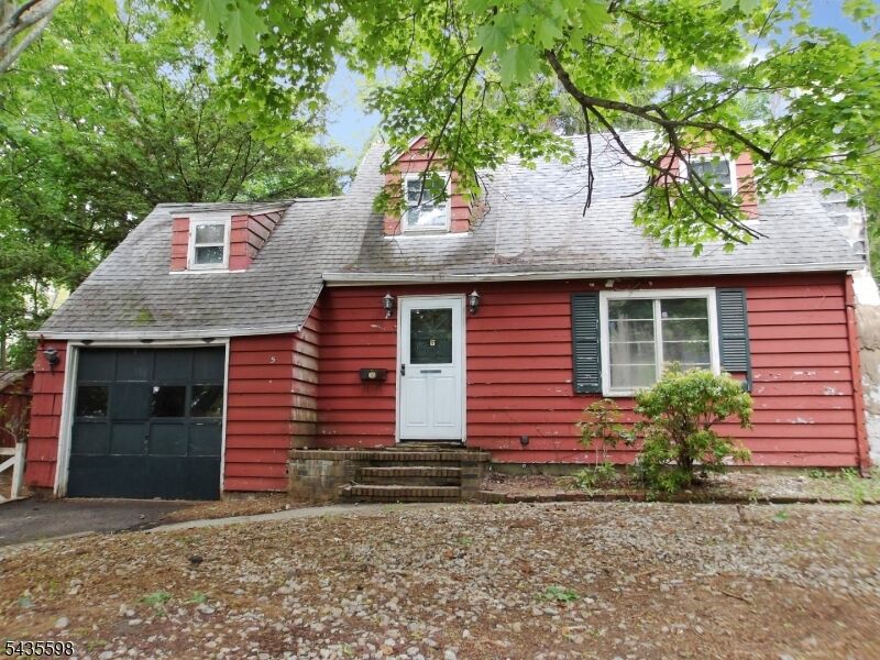 Property Photo:  5 Ridge Rd  NJ 07874 