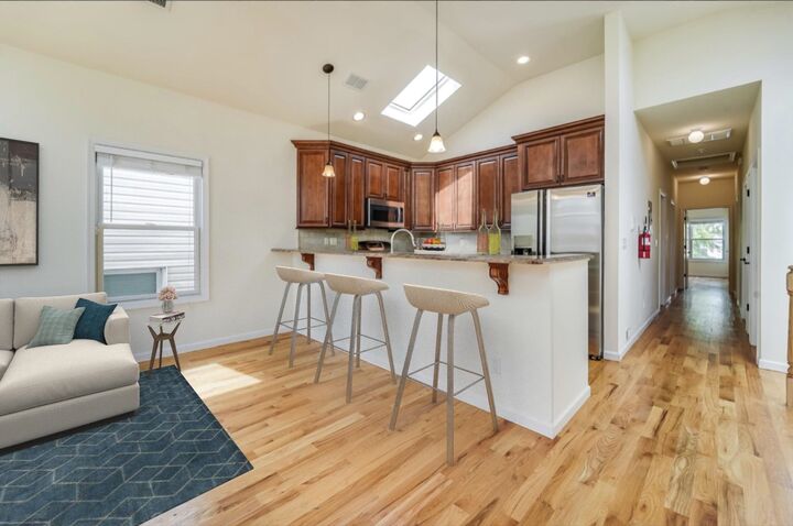 Property Photo:  42 Zabriskie St 2  NJ 07307 