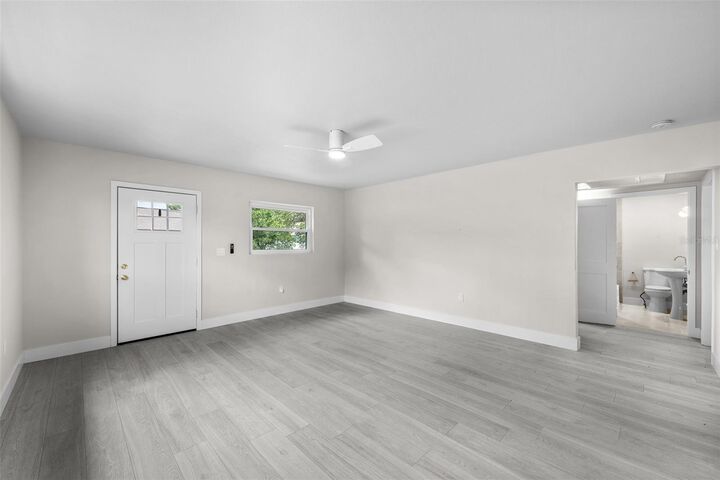 Property Photo: 2001 E Powhatan Avenue FL 33610