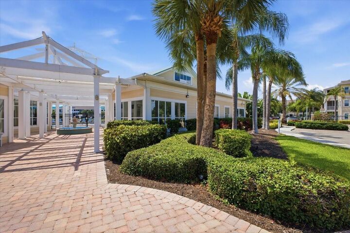 Property Photo:  4802 51st Street W 903  FL 34210 
