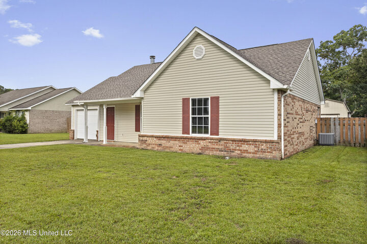 Property Photo:  405 Woodward Drive  MS 39564 