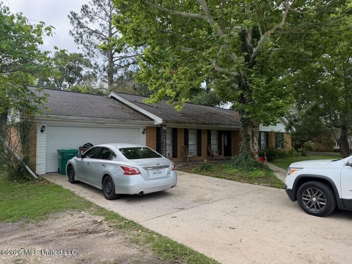 Property Photo:  444 Klondyke Road  MS 39560 
