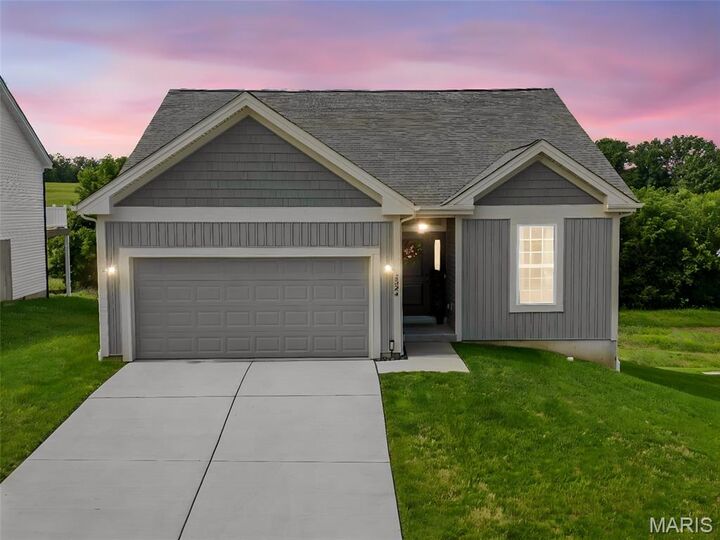 Property Photo:  2324 Matthias Close  MO 63090 