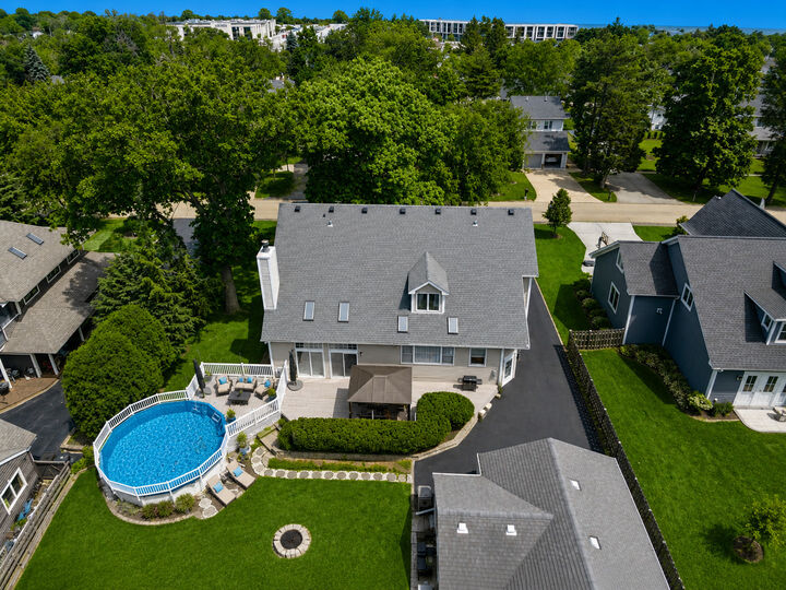Property Photo: 323 N Pleasant Road IL 60047