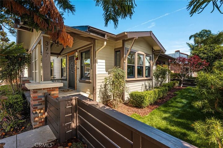 Property Photo:  377 Ximeno Avenue  CA 90814 