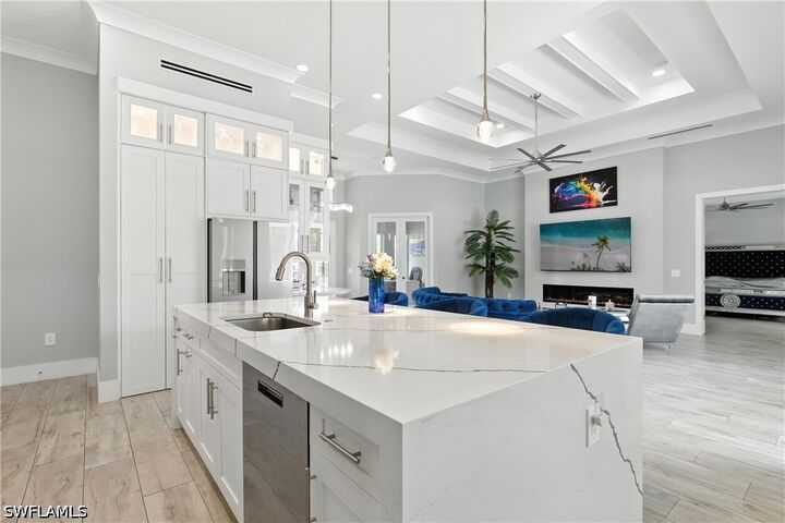 Property Photo: 1631 N Copeland Drive FL 34145