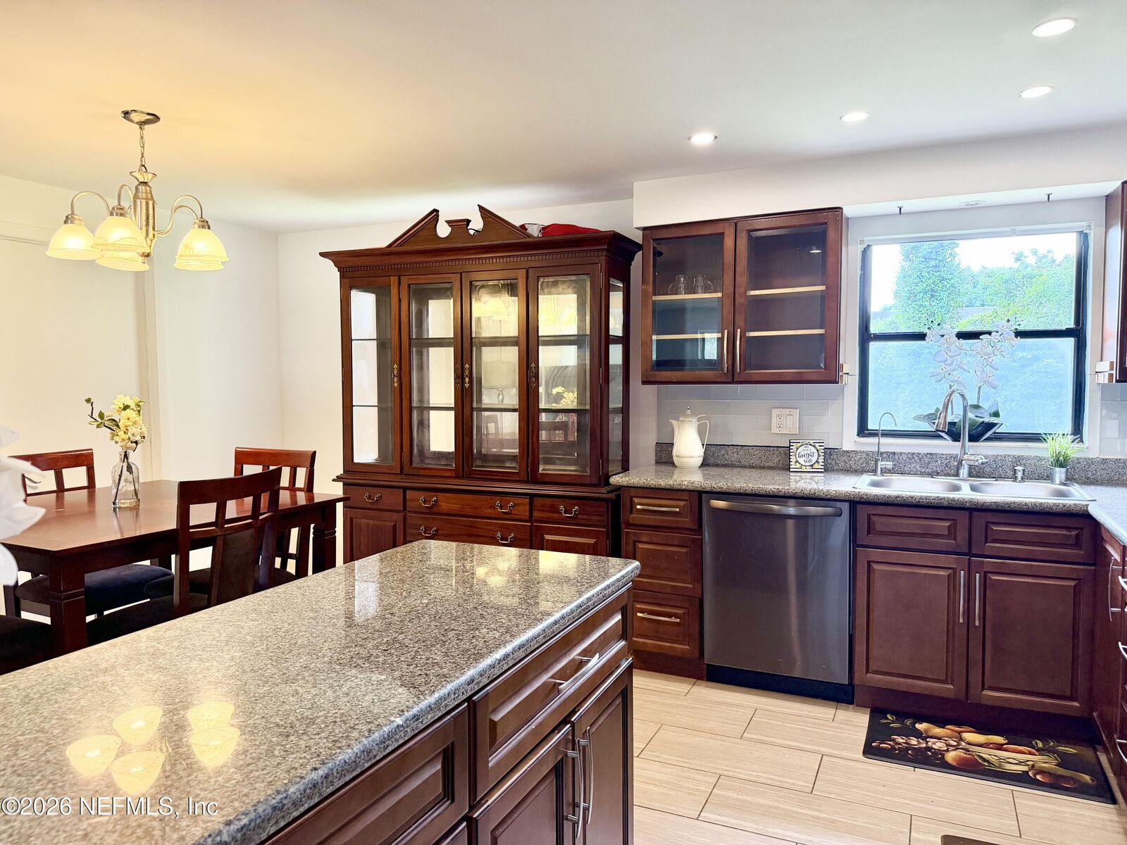 Property Photo: 5155 Broken Arrow Drive N FL 32244