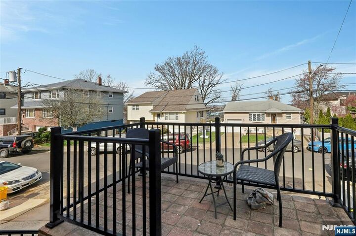 Property Photo:  2 Carlen Court 1  NJ 07022 