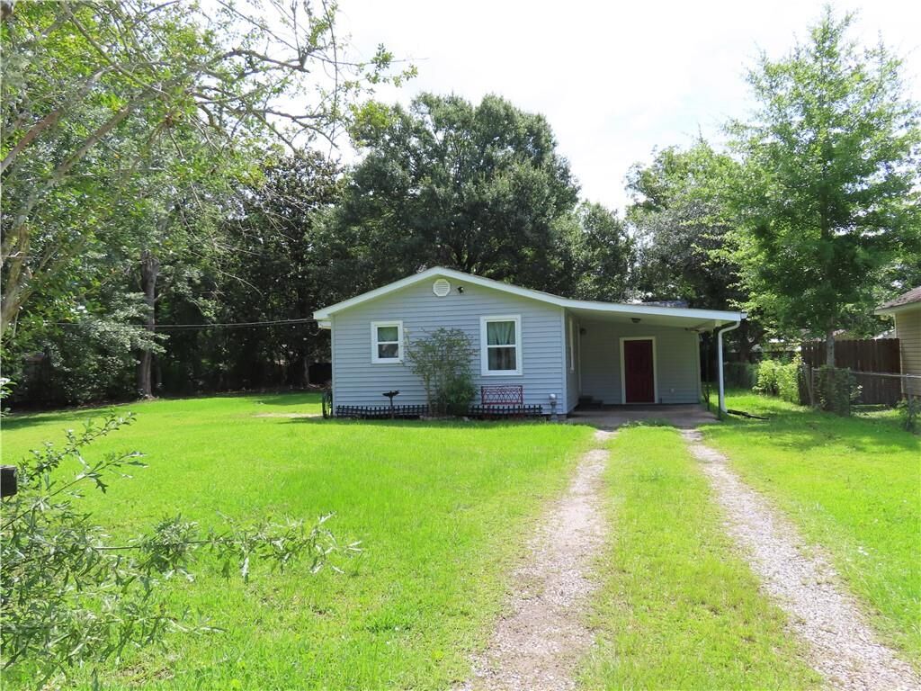 Property Photo:  4129 Upperline Street  LA 70461 