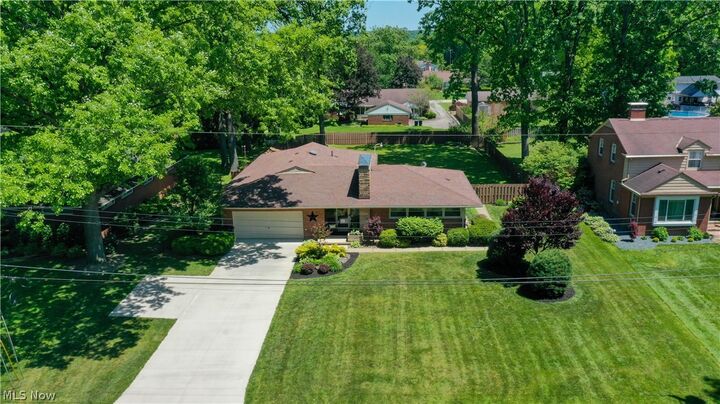 Property Photo:  277 Marwood Drive SE  OH 44484 