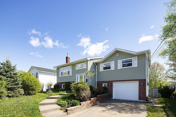 Property Photo: 10 Old Birch Road NS B2W 6B4
