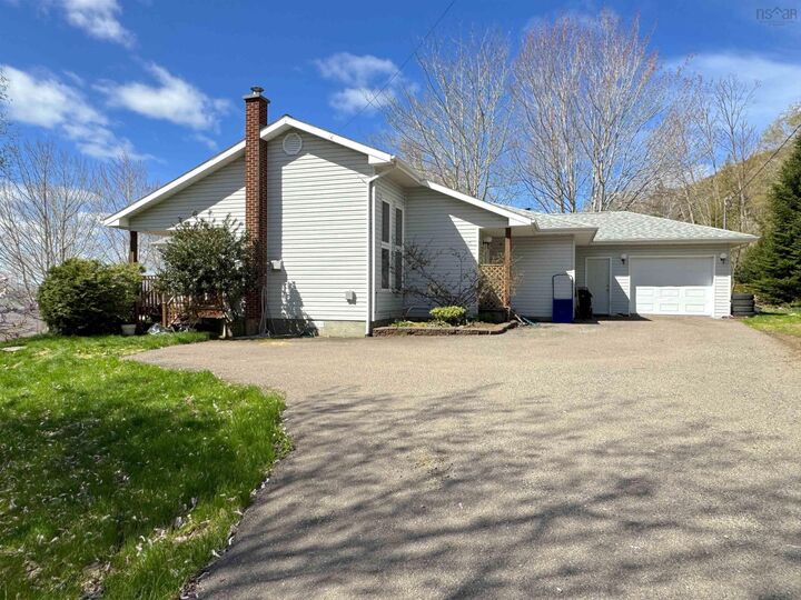 10797 Highway 105 — photo 1