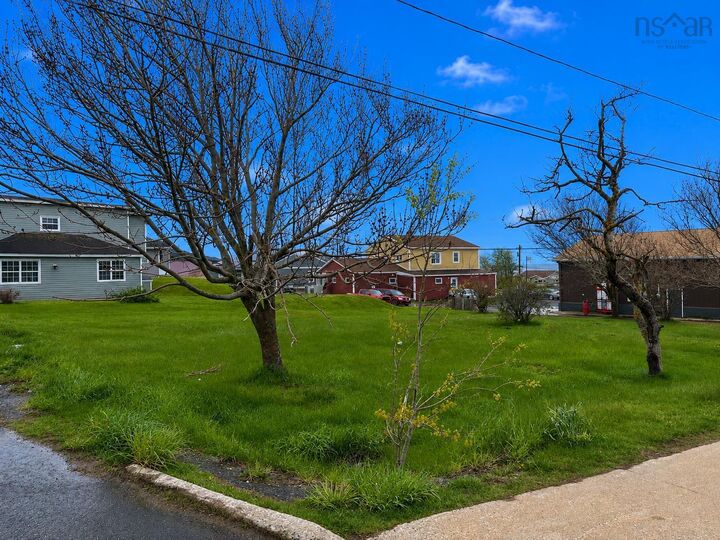 Property Photo:  12 Veterans Memorial Court  NS B0E 1N0 