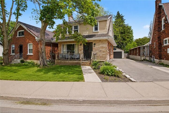 Property Photo:  39 Henry Street  ON N1R 3W3 