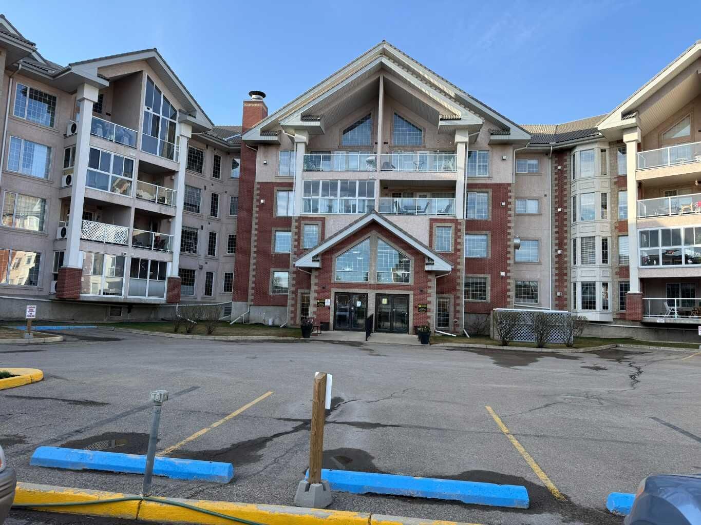 Property Photo: 4805 45 Street 327 AB T4N 7A9